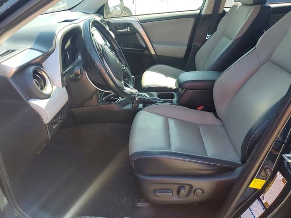 2017 TOYOTA RAV4 Ltd/SE Platinum