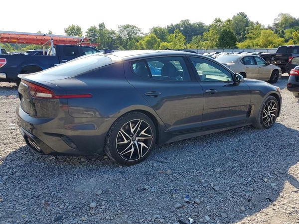 2023 KIA STINGER