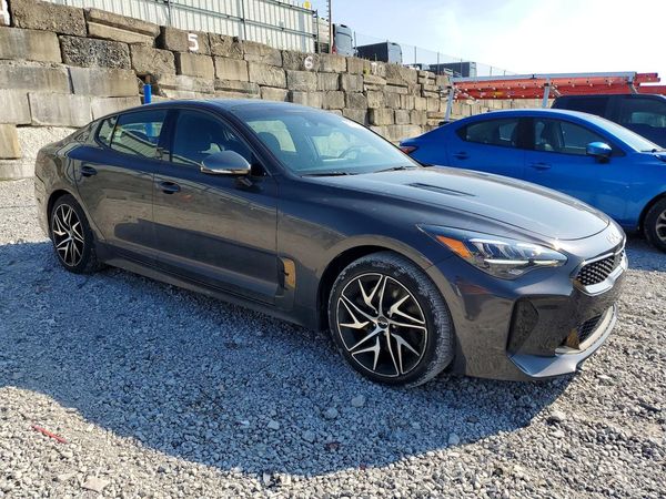 2023 KIA STINGER