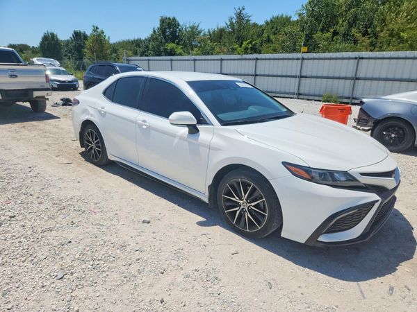 2022 TOYOTA CAMRY SE — Passenger 3/4
