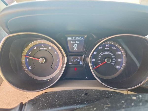 2014 HYUNDAI ELANTRA STD, Style, Tech — ODOM