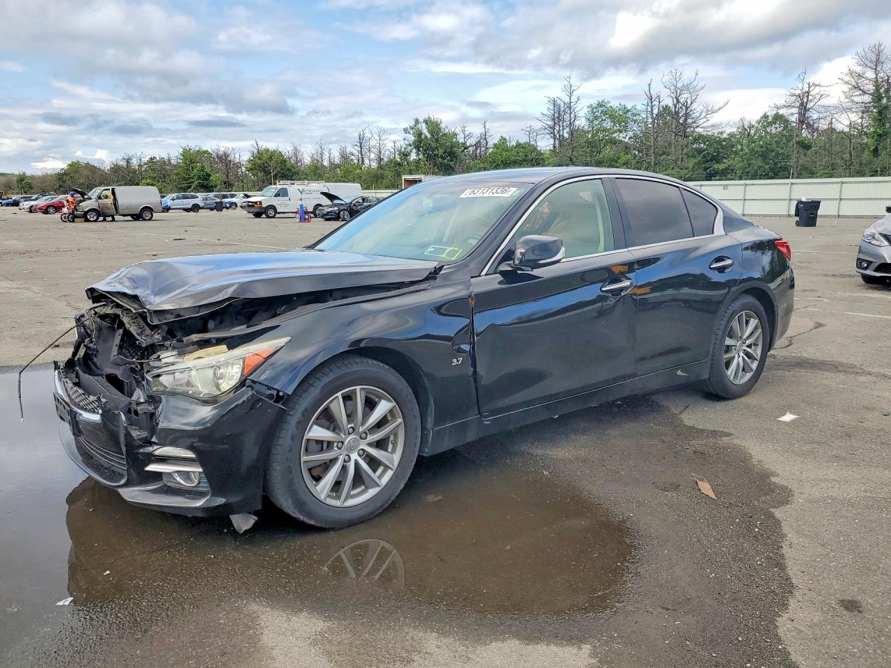 2015 INFINITI Q50