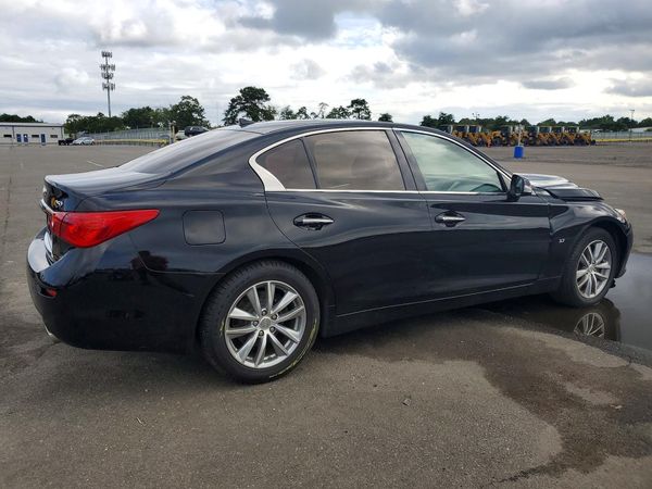 2015 INFINITI Q50