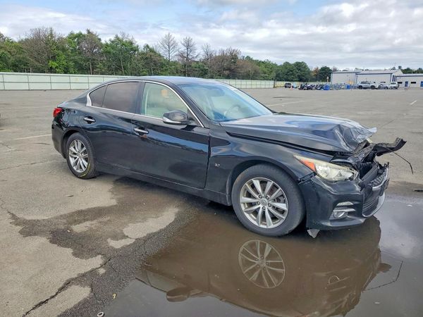 2015 INFINITI Q50