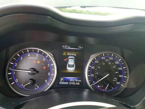 2015 INFINITI Q50
