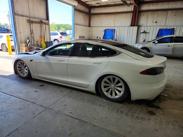 2020 TESLA MODEL S