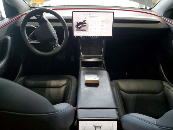 2026 TESLA MODEL Y