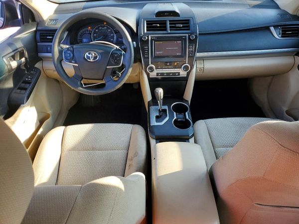 2014 TOYOTA CAMRY