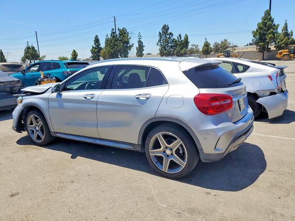 2015 MERCEDES-BENZ GLA GLA250 4-MATIC