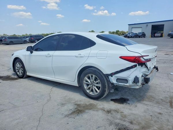 2026 TOYOTA CAMRY