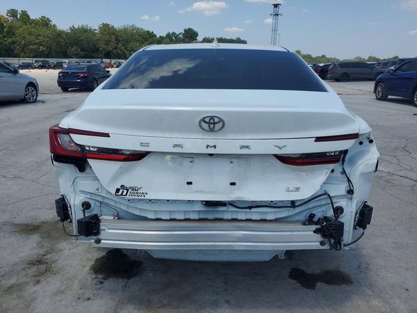 2026 TOYOTA CAMRY