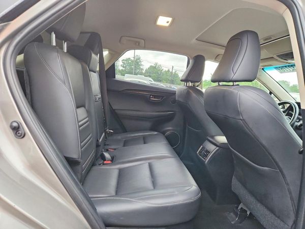 2015 LEXUS NX 200t Luxury
