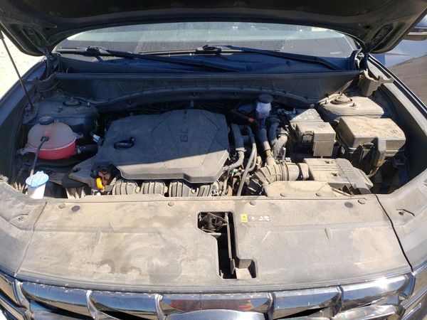 2022 HYUNDAI TUCSON Limited — Engine bay
