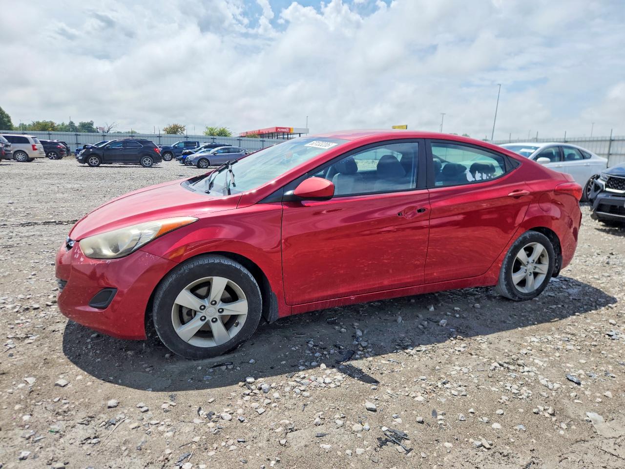 2013 HYUNDAI ELANTRA