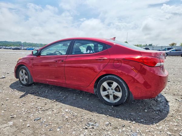2013 HYUNDAI ELANTRA