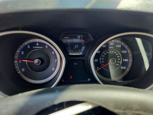 2013 HYUNDAI ELANTRA
