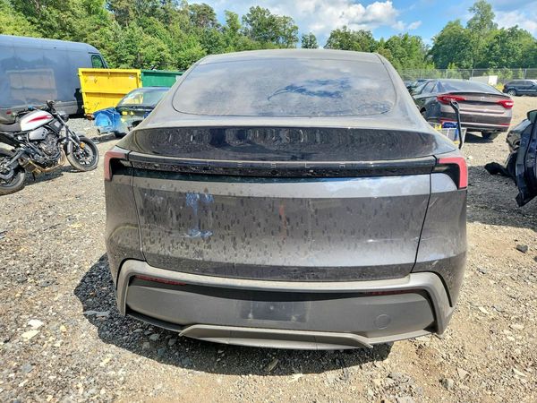 2026 TESLA MODEL Y — DIRR