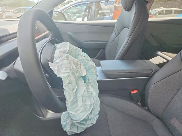 2026 TESLA MODEL Y — DENT