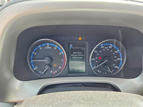 2018 TOYOTA RAV4 Adventure/XLE