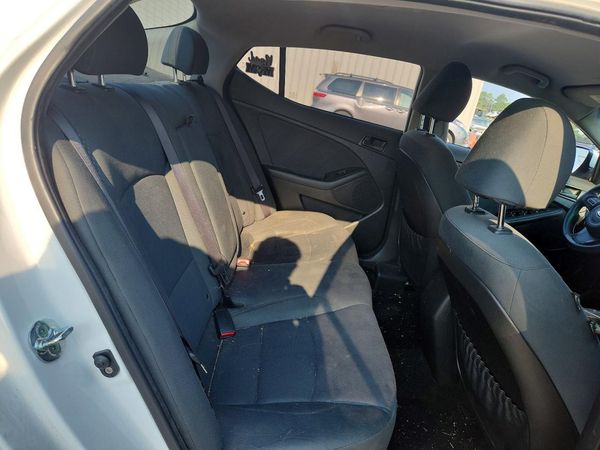 2015 KIA OPTIMA GL - Middle-low