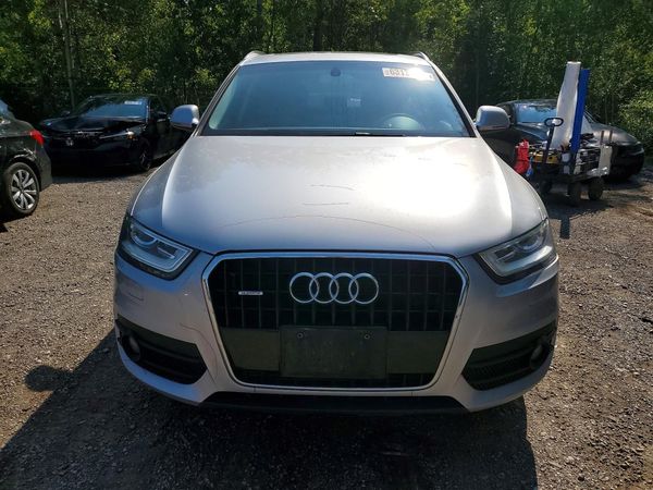 2015 AUDI Q3 quattro Premium Plus