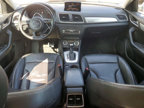 2015 AUDI Q3 quattro Premium Plus