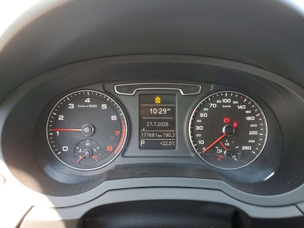 2015 AUDI Q3 quattro Premium Plus