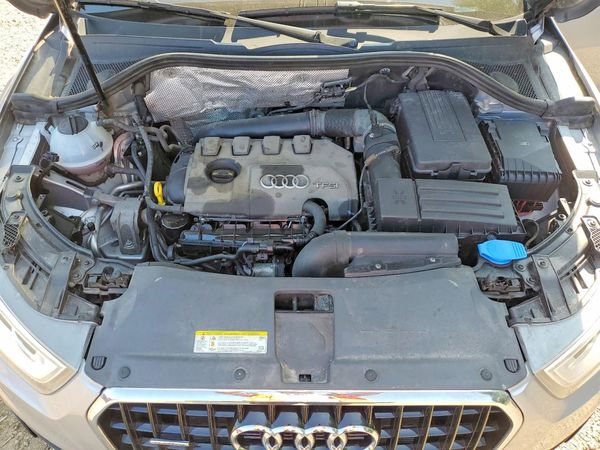 2015 AUDI Q3 quattro Premium Plus