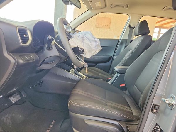 2020 HYUNDAI VENUE SEL, Denim
