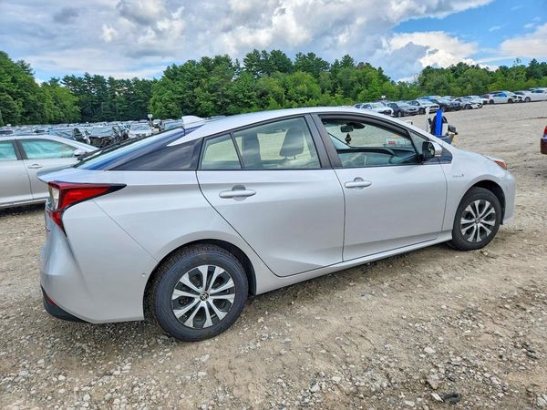 2020 TOYOTA PRIUS