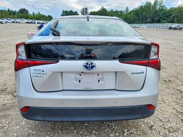 2020 TOYOTA PRIUS
