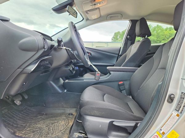 2020 TOYOTA PRIUS