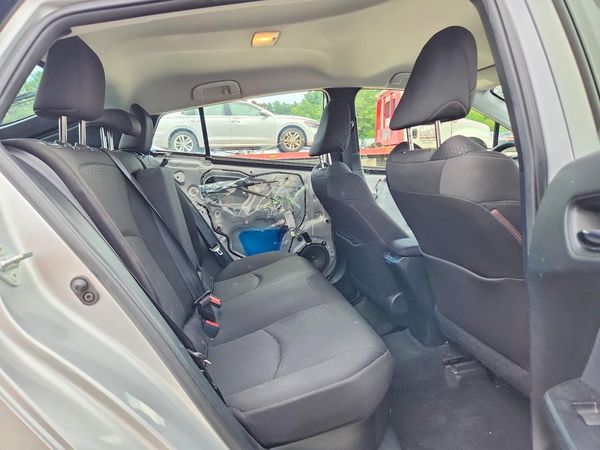 2020 TOYOTA PRIUS