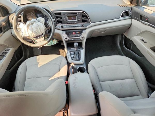 2017 HYUNDAI ELANTRA SE Base