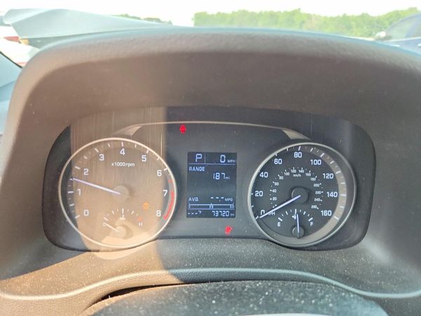 2017 HYUNDAI ELANTRA SE Base