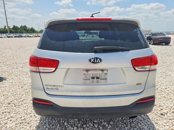 2016 KIA SORENTO L / LX