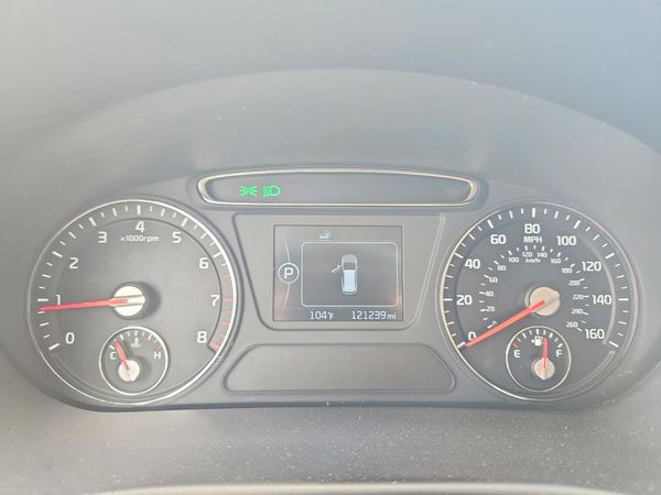 2016 KIA SORENTO L / LX