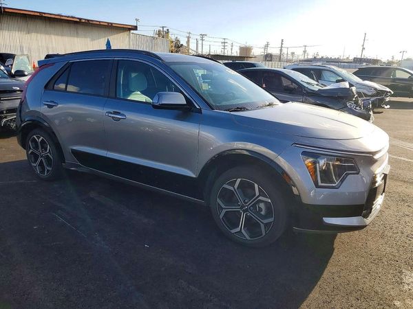 2023 KIA NIRO EX