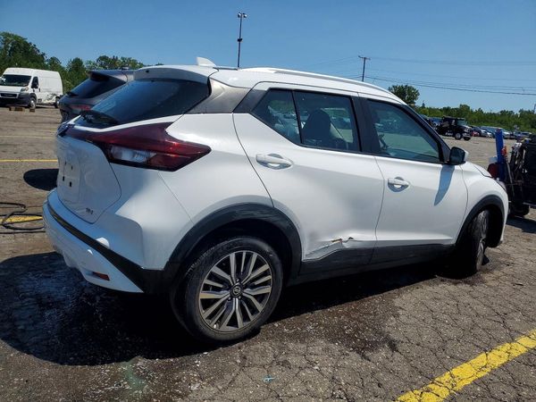 2021 NISSAN KICKS SV