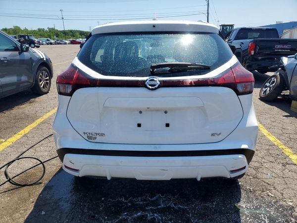 2021 NISSAN KICKS SV