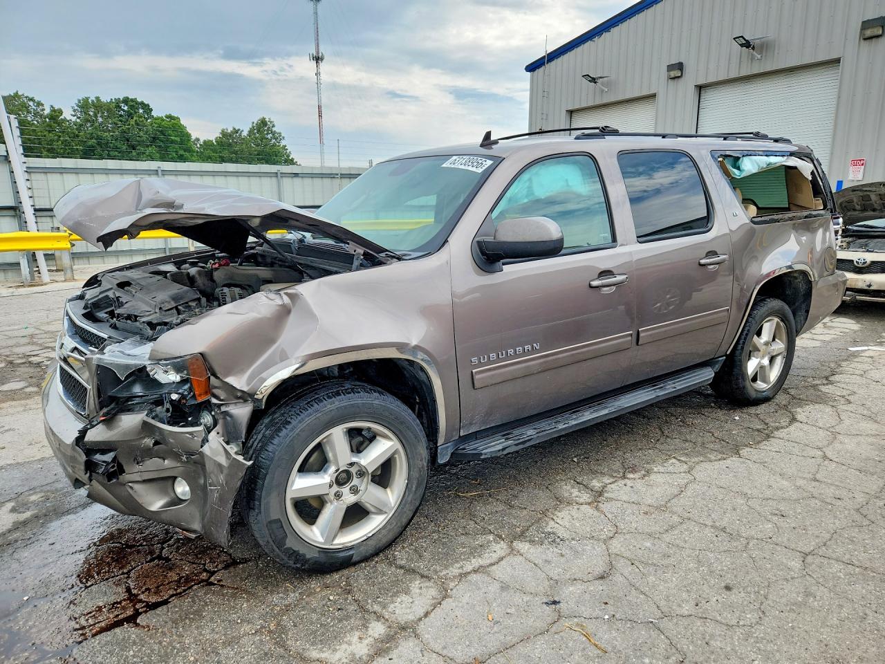 2013 CHEVROLET SUBURBAN LT