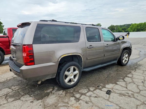 2013 CHEVROLET SUBURBAN LT