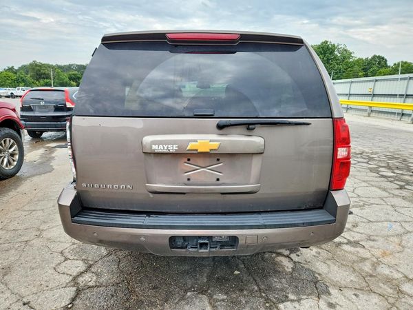 2013 CHEVROLET SUBURBAN LT