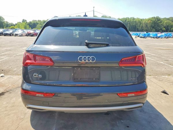 2020 AUDI Q5 quattro Premium Plus