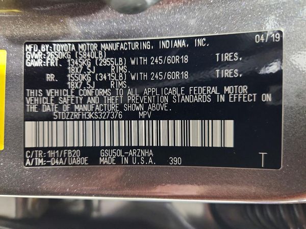2019 TOYOTA HIGHLANDER LE/LE Plus