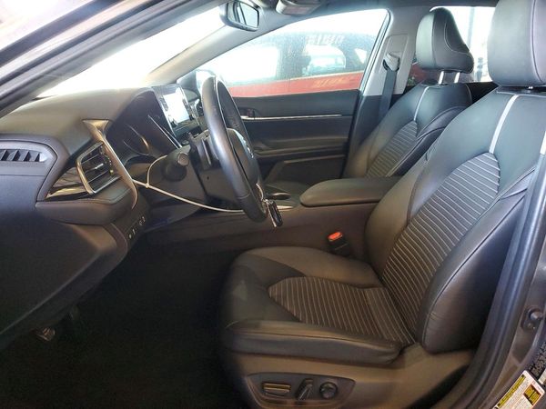 2021 TOYOTA CAMRY SE + Convenient Pkg