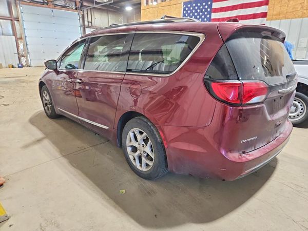 2017 CHRYSLER PACIFICA Touring L Plus