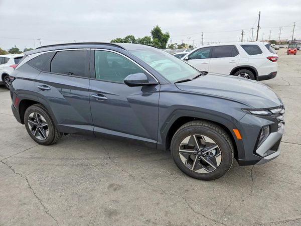 2026 HYUNDAI TUCSON SEL, SEL Plus