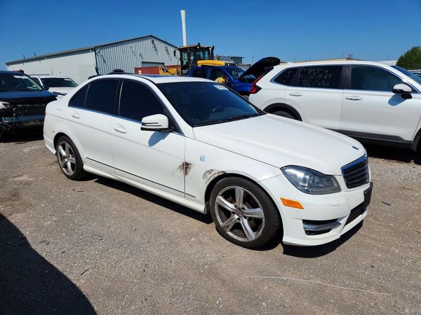 2013 MERCEDES-BENZ C C300