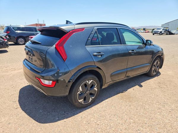 2024 KIA NIRO Wind